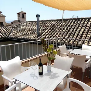 https://apartamentos-laurel-suites.es-andalucia.com